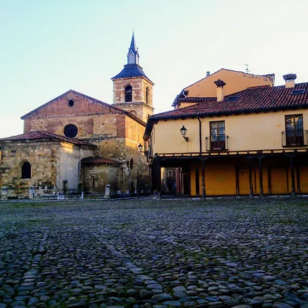 Prada Borges Gæstehus León