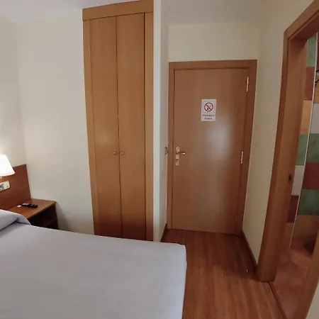 Πανσιόν Prada Borges 3*
